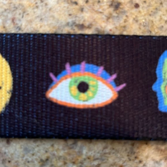 Colorful reversible DIY style belt, brand new and adjustable size from 42in-22in - Picture 8 of 9